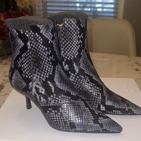 NIB ANINE BING Ava Booties - Blue Python size 6/36 EU - Picture 7 of 9